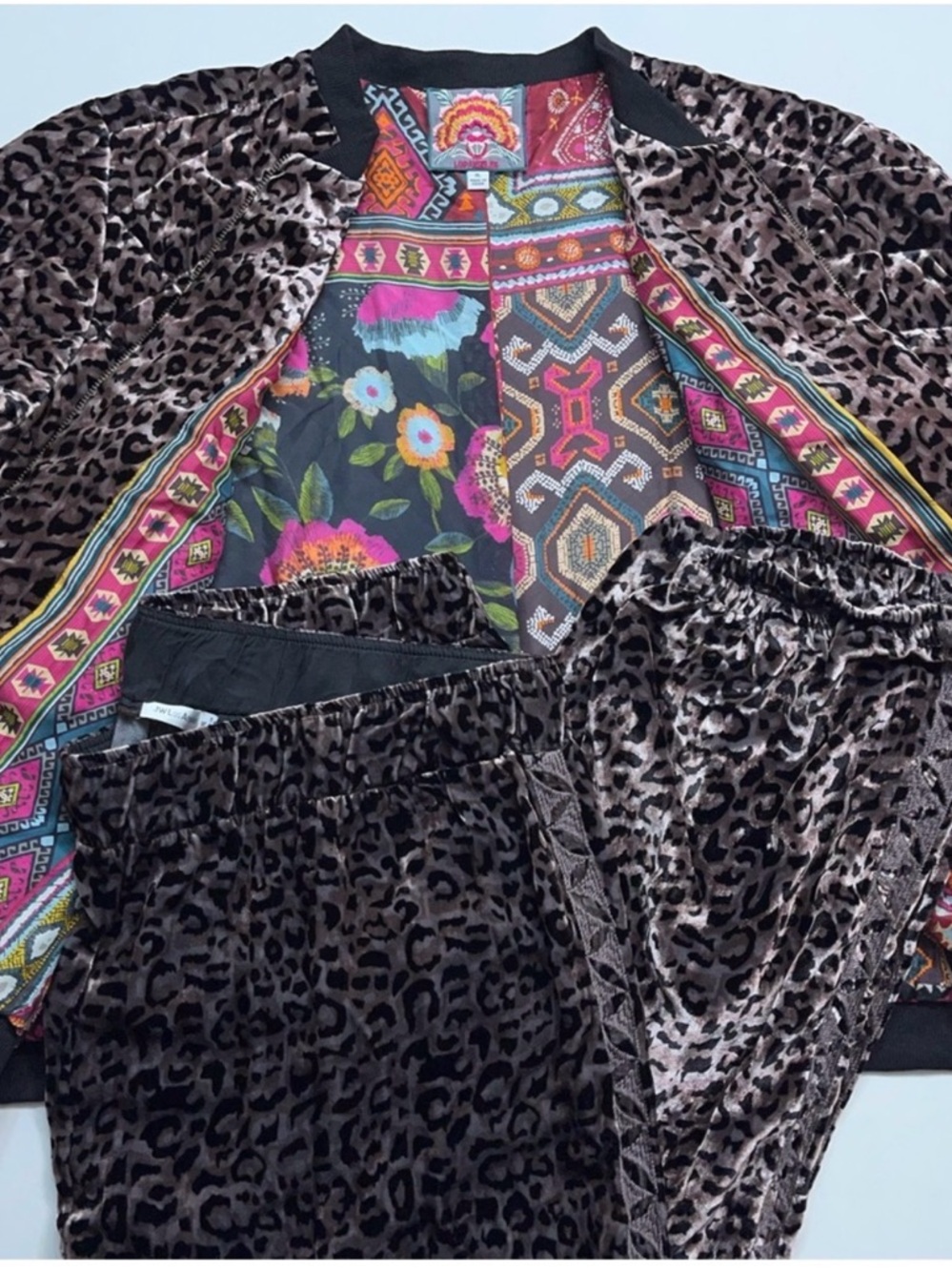 Johnny Was Quilted Velvet Rayon Silk Leopard Bomber Jacket/Pants Set Womens XL